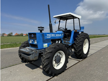 Трактор NEW HOLLAND