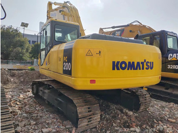 Гусеничный экскаватор KOMATSU PC200-7