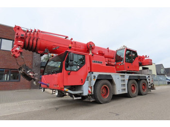 Вседорожный кран LIEBHERR LTM 1055-3.2