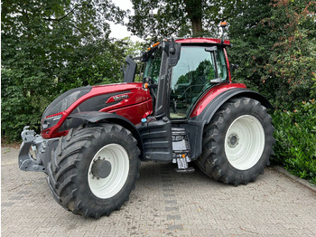 Трактор VALTRA T214