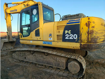 Гусеничный экскаватор KOMATSU PC220-8