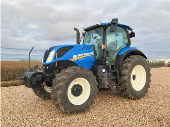 Трактор NEW HOLLAND T7