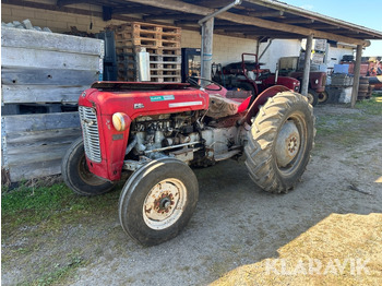 Трактор MASSEY FERGUSON