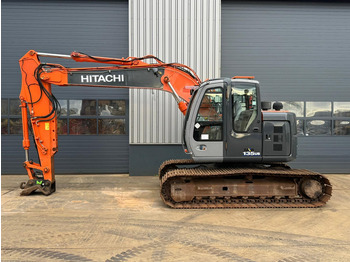 Гусеничный экскаватор HITACHI ZX135