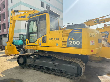 Гусеничный экскаватор KOMATSU PC200-8