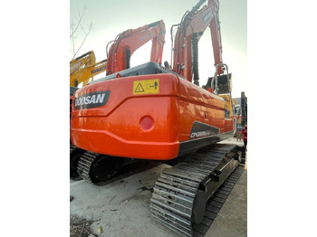 Гусеничный экскаватор DOOSAN DX225LC