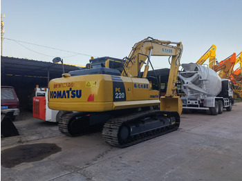 Гусеничный экскаватор KOMATSU PC220-8