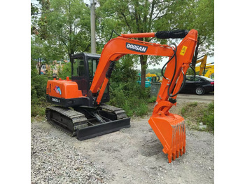 Гусеничный экскаватор DOOSAN DH60