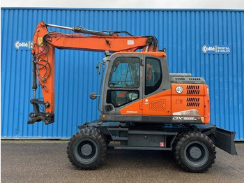 Колёсный экскаватор DOOSAN DX165W