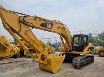 Гусеничный экскаватор CATERPILLAR 325D