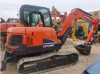 Мини-экскаватор DOOSAN DX60