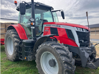 Трактор MASSEY FERGUSON 100 series