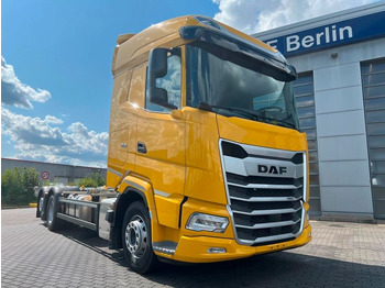 Грузовик-контейнеровоз/ Сменный кузов DAF XG 480