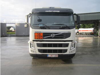 Грузовик-цистерна Volvo FM: фото 2