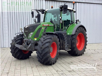 Трактор FENDT 718 Vario