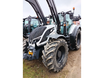 Трактор VALTRA T154