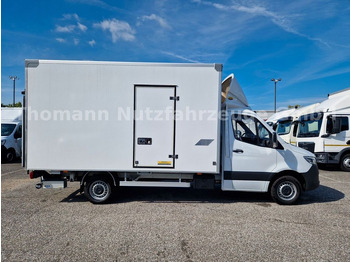 Фургон с закрытым кузовом MERCEDES-BENZ Sprinter 319