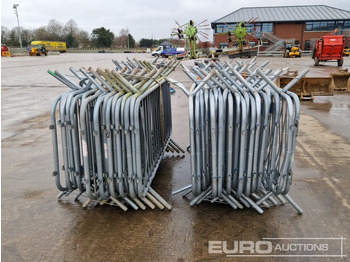 Строительное оборудование Bundle of Metal Pedestrian Safety Barriers (2 of): фото 2