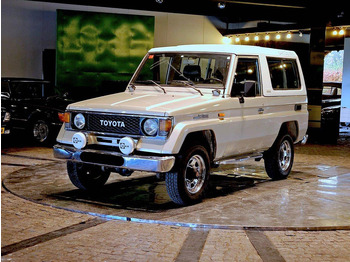 Легковой автомобиль TOYOTA Land Cruiser