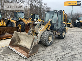 Колёсный погрузчик CATERPILLAR 906H