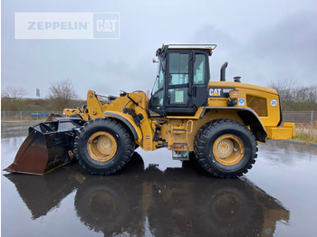 Колёсный погрузчик CATERPILLAR 926M