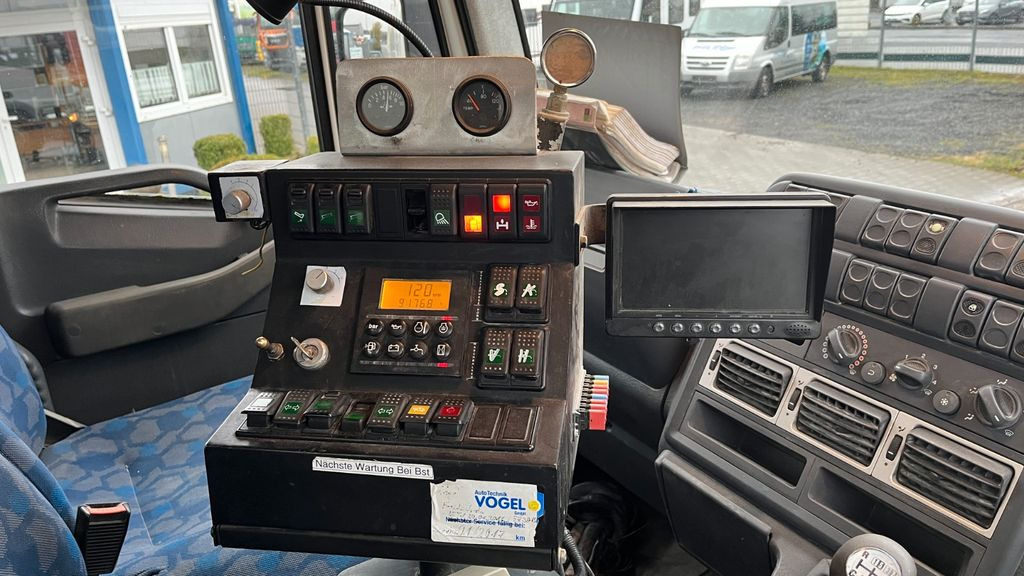 Подметально-уборочная машина Iveco ML180E30K Hochdruck Kehrmaschine Brock  SL 280 K: фото 7