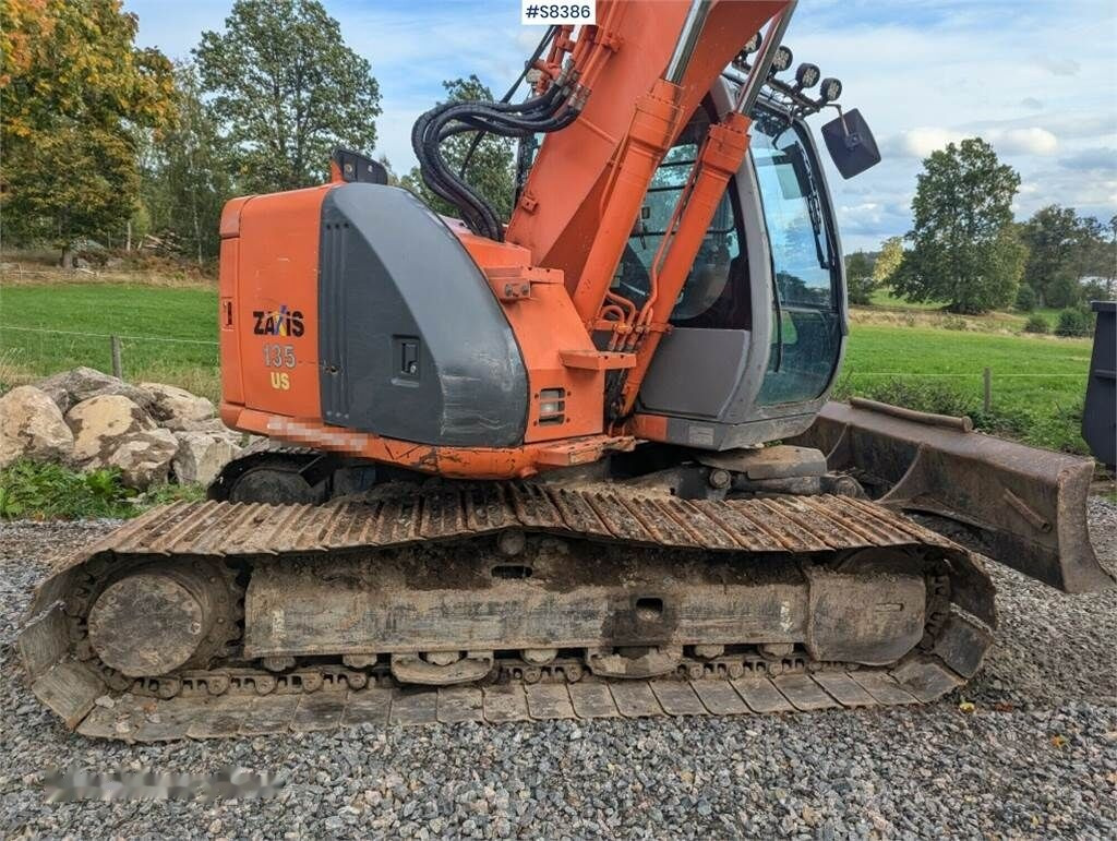 Гусеничный экскаватор Hitachi Zaxis 135LC: фото 6