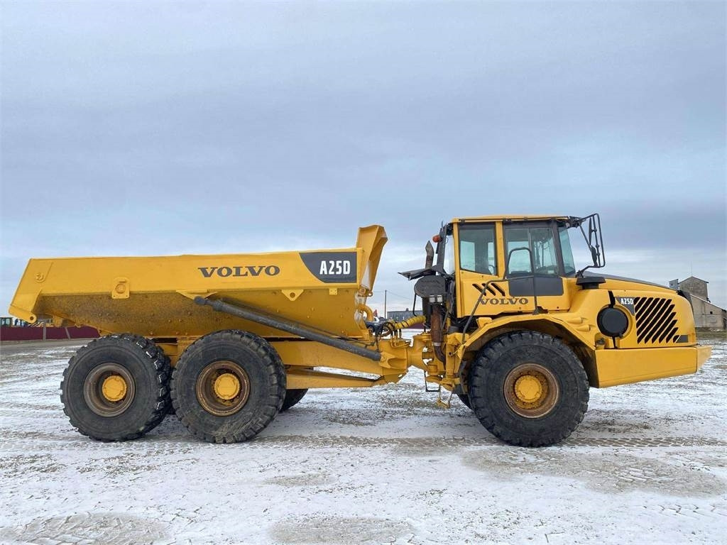 Сочленённый самосвал Volvo A25D: фото 11