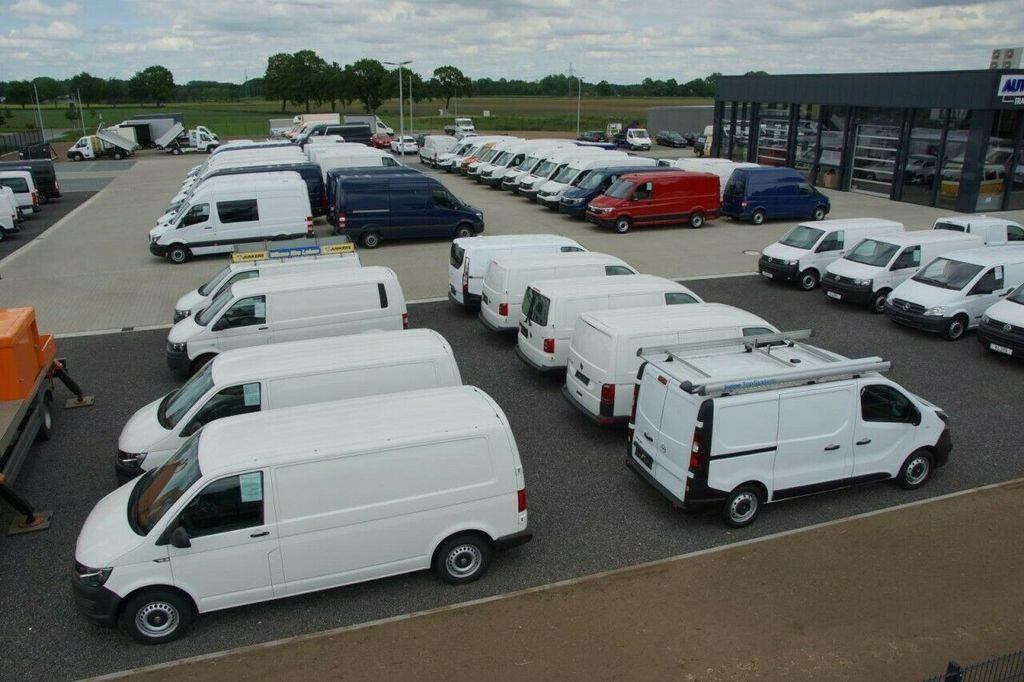 Цельнометаллический фургон, Грузопассажирский фургон Volkswagen Crafter 35 Kasten Plus Doka Mixto PDC NAVI/APP: фото 27