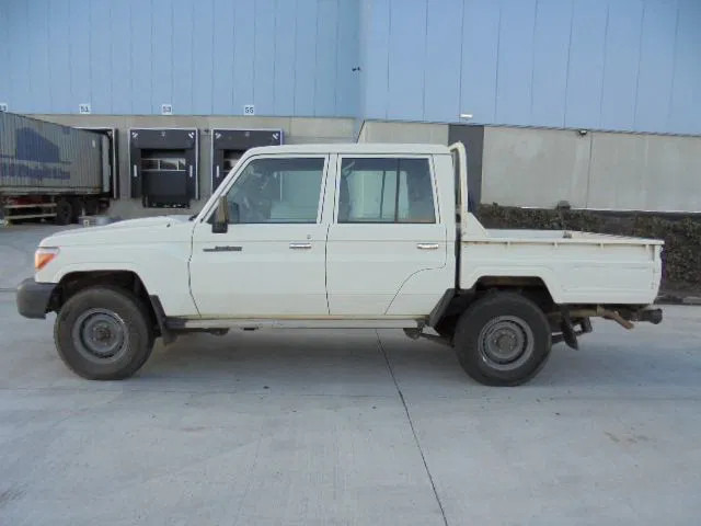 Легковой автомобиль Toyota Land Cruiser HZJ79L DKMRS 4X4 DOUBLE CAB PICKUP ONLY EXPORT OUT THE EU: фото 8