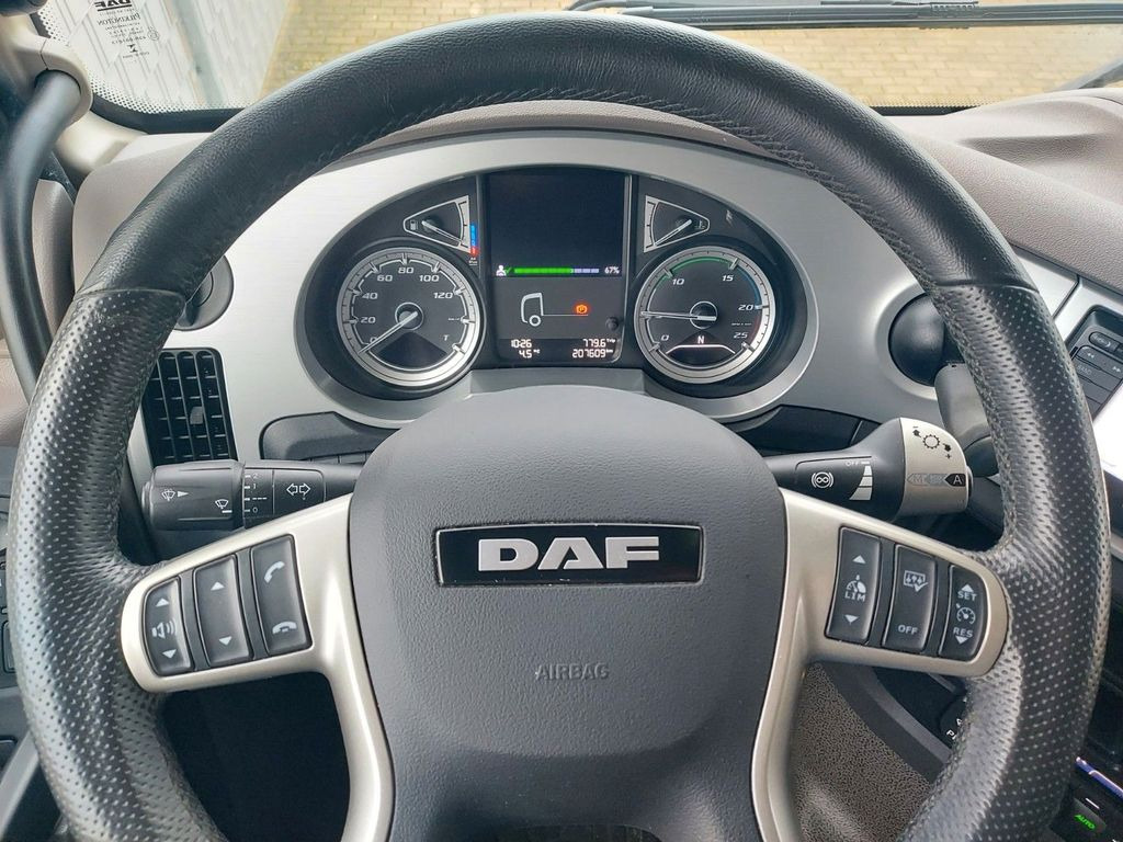 Тягач DAF XF 530 FT SuperSpaceCab ACC  Luftfeder Retarder: фото 16