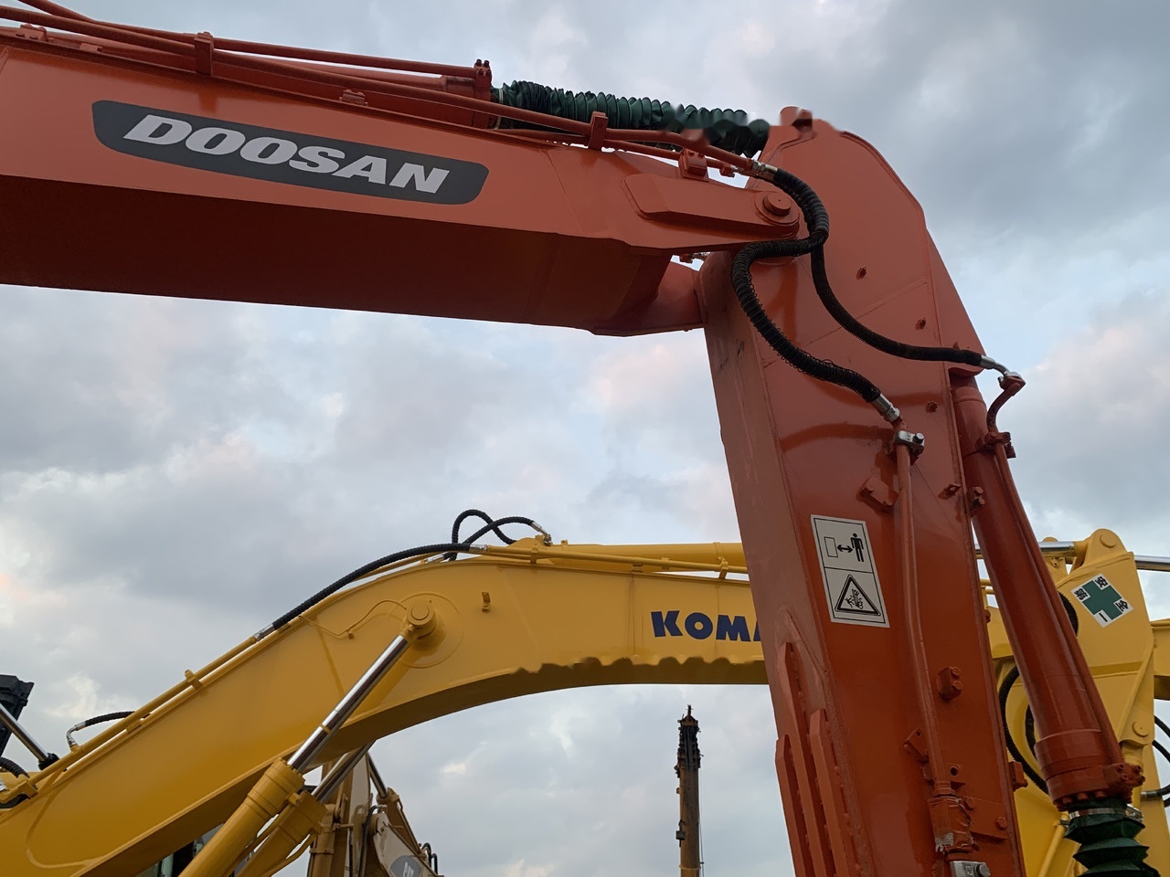 DOOSAN DX225LC в лизинг DOOSAN DX225LC: фото 6