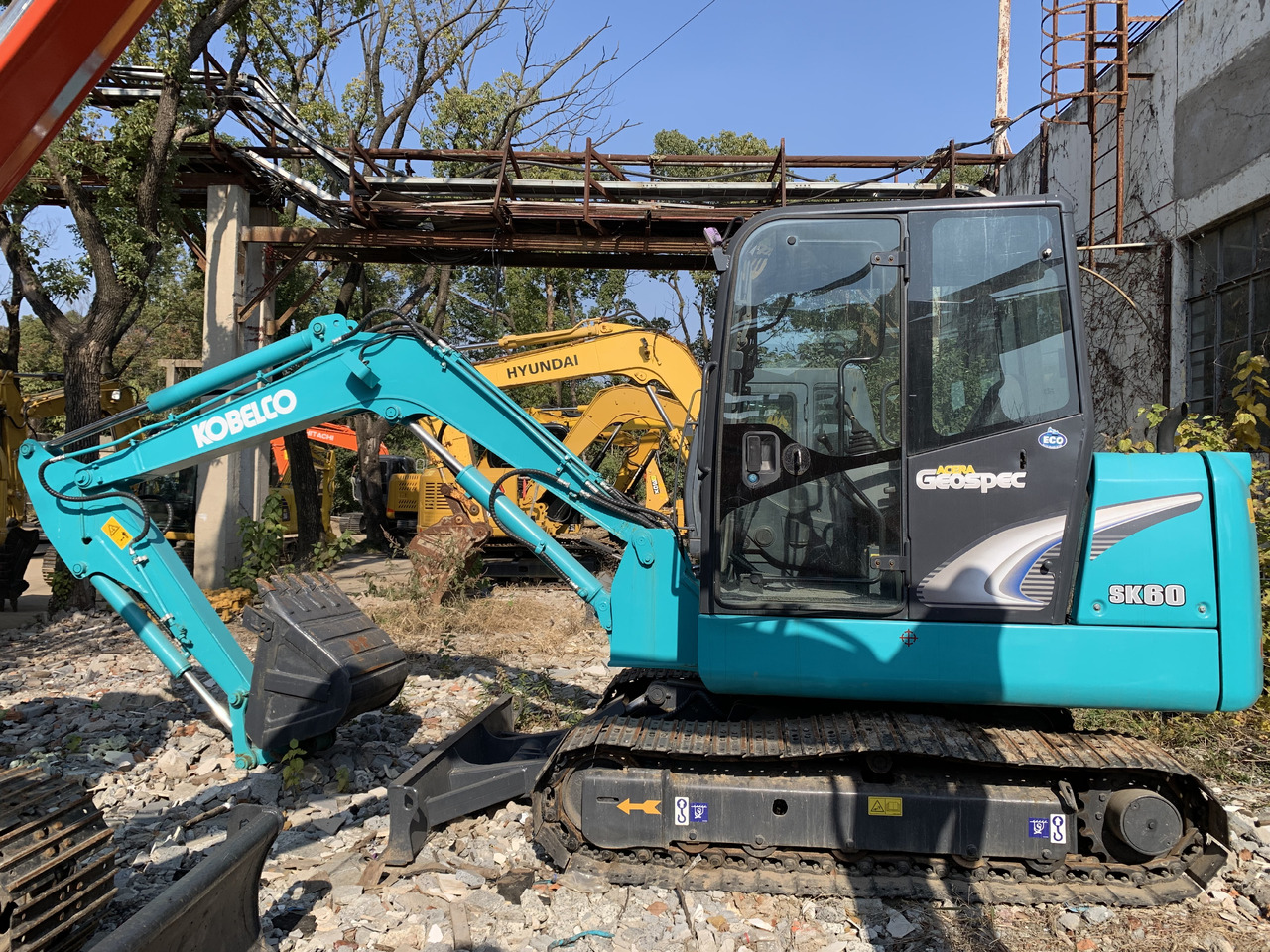 Строительная техника KOBELCO SK60: фото 6