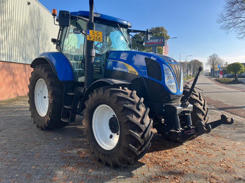 Трактор New Holland T6000 T6030 RC: фото 8