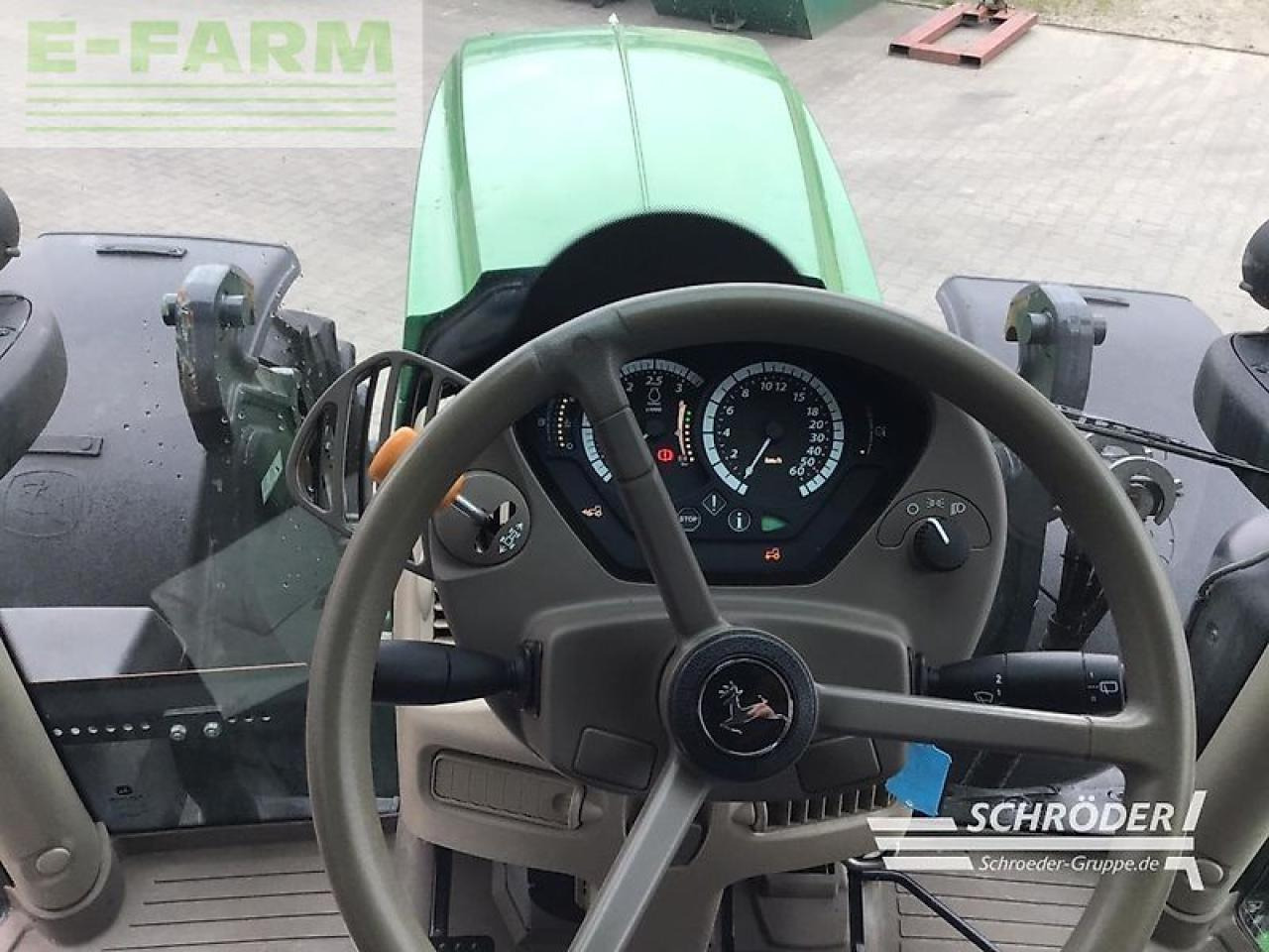 Трактор John Deere 6155 r: фото 12