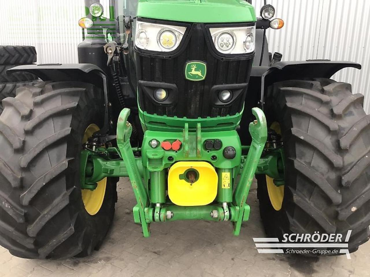 Трактор John Deere 6155 r: фото 13