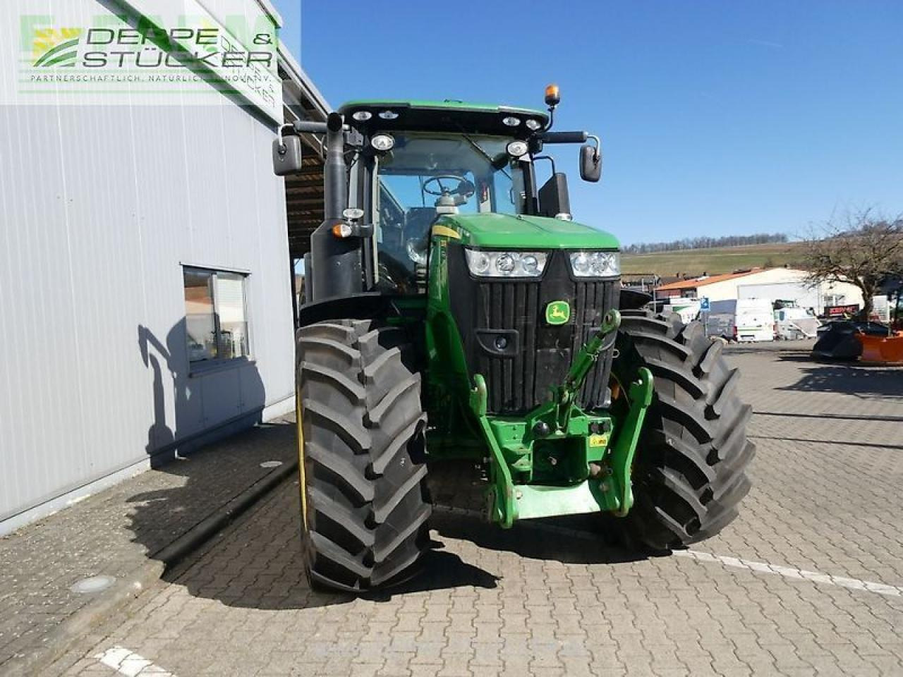 Трактор John Deere 7250r: фото 11