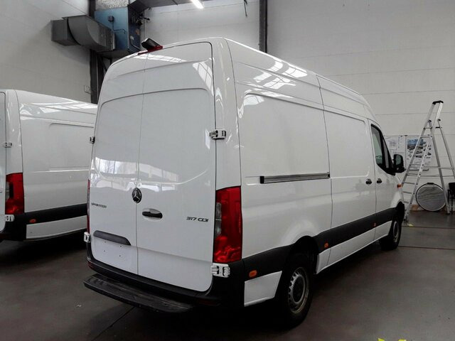 Цельнометаллический фургон MERCEDES-BENZ Sprinter 317 CDI Kasten,3665,MBUX,Kamera: фото 11