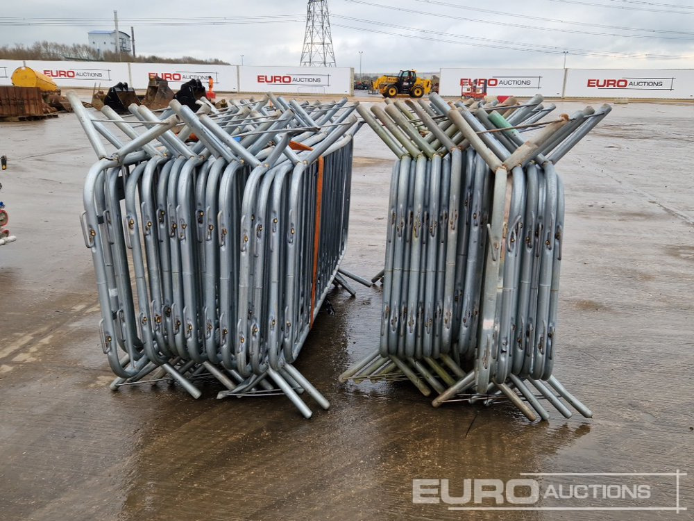 Строительное оборудование Bundle of Metal Pedestrian Safety Barriers (2 of): фото 6