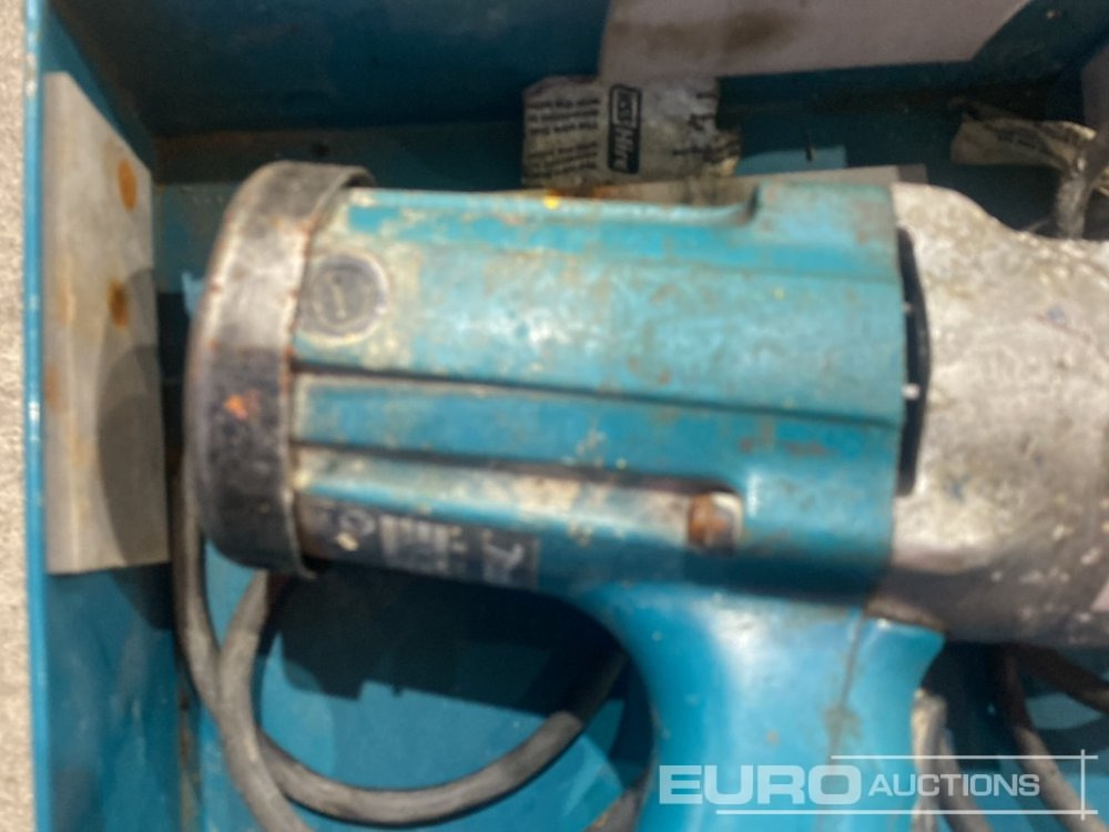 Строительное оборудование Makita 6906 110 Volt Impact Wrench: фото 6