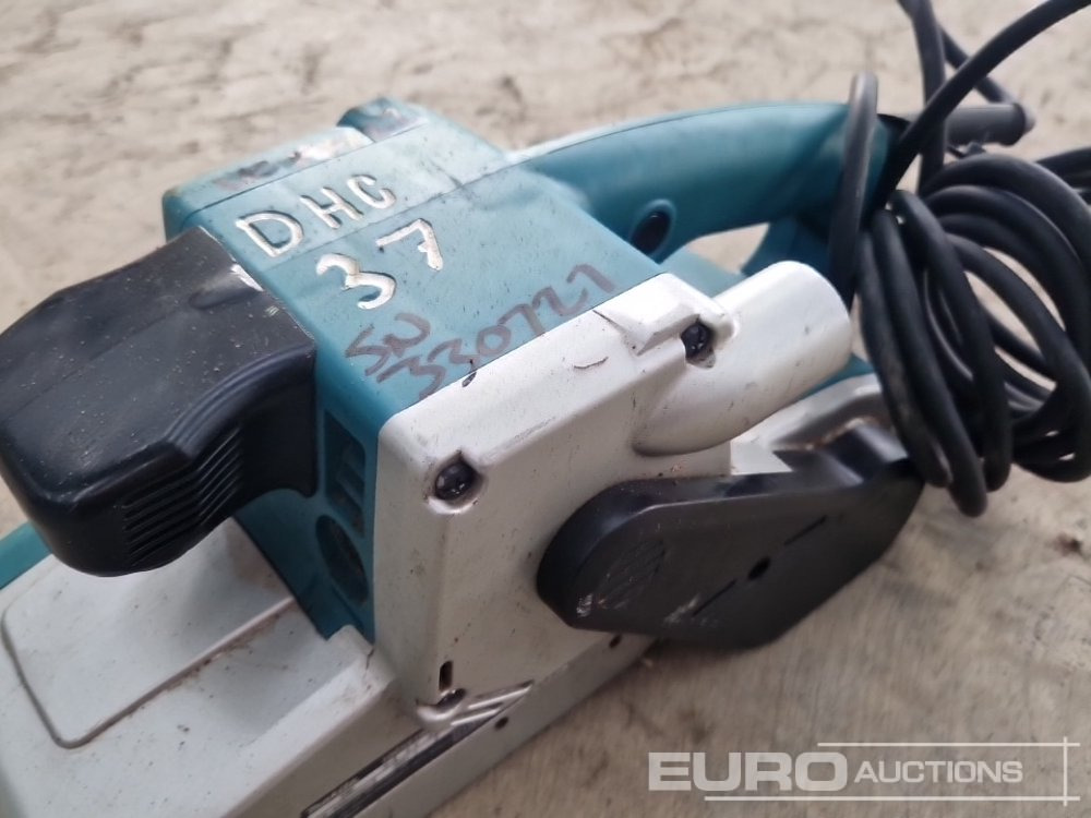 Строительное оборудование Makita 9404 240 Volt Belt Sander: фото 10