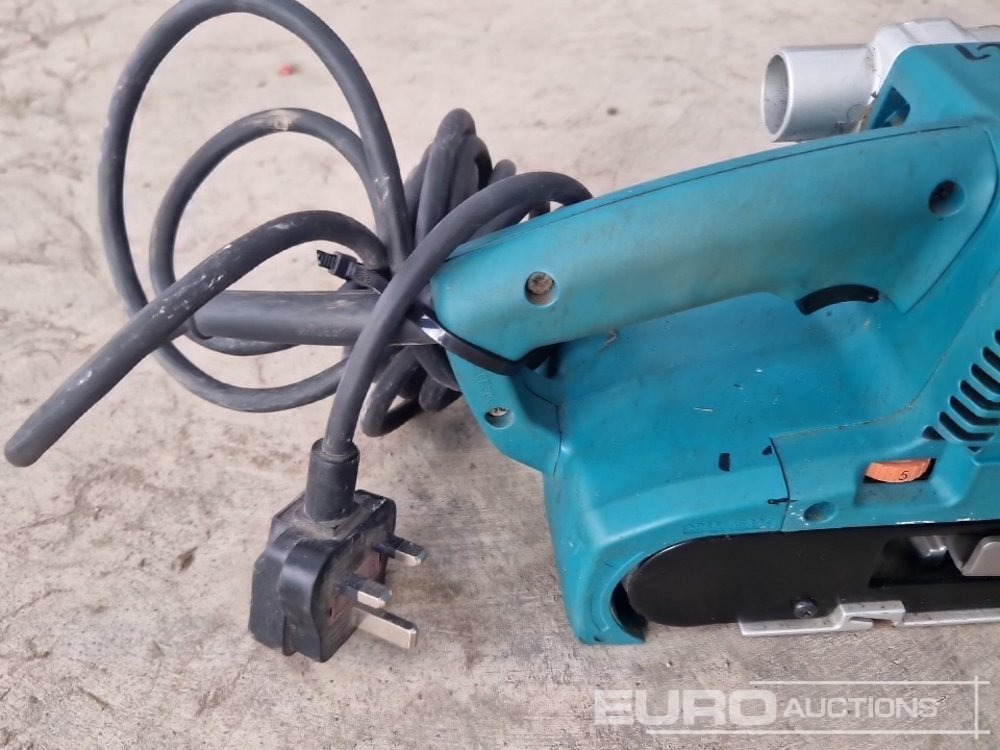 Строительное оборудование Makita 9404 240 Volt Belt Sander: фото 12